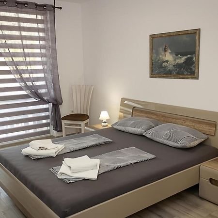 קברנה Apartment Lilia מראה חיצוני תמונה