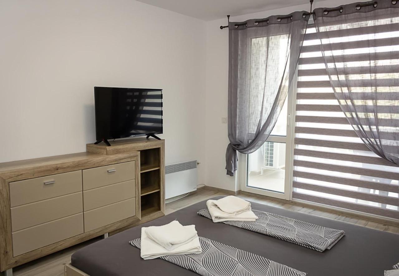 קברנה Apartment Lilia מראה חיצוני תמונה