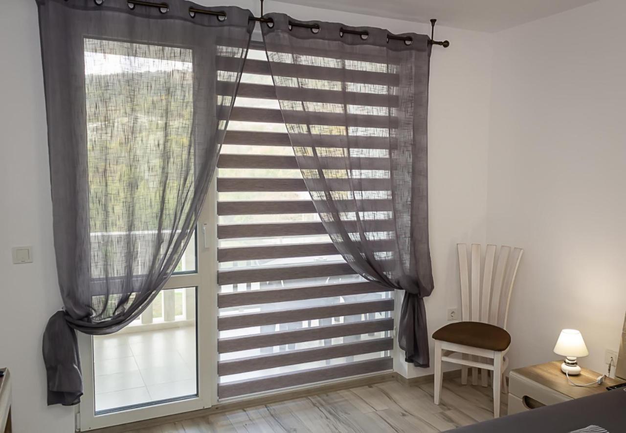 קברנה Apartment Lilia מראה חיצוני תמונה